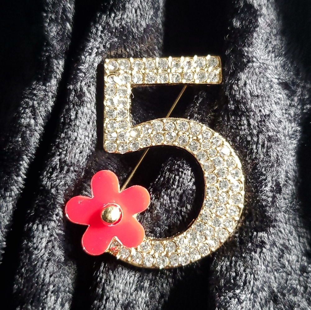 Fashion Rhinestone Brooch